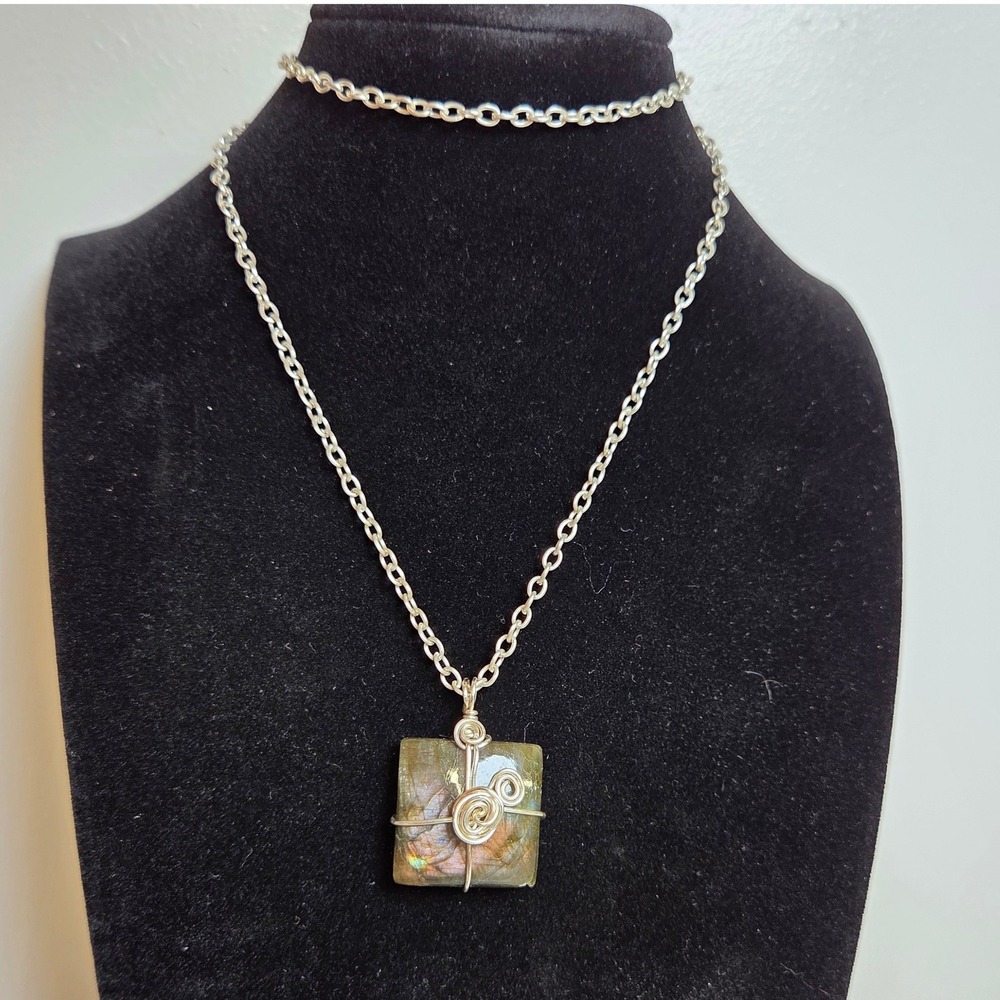 Labradorite Wire Wrapped Pendant Necklace– Handmade Square Gemstone Boho Jewelry - Picture 2 of 9